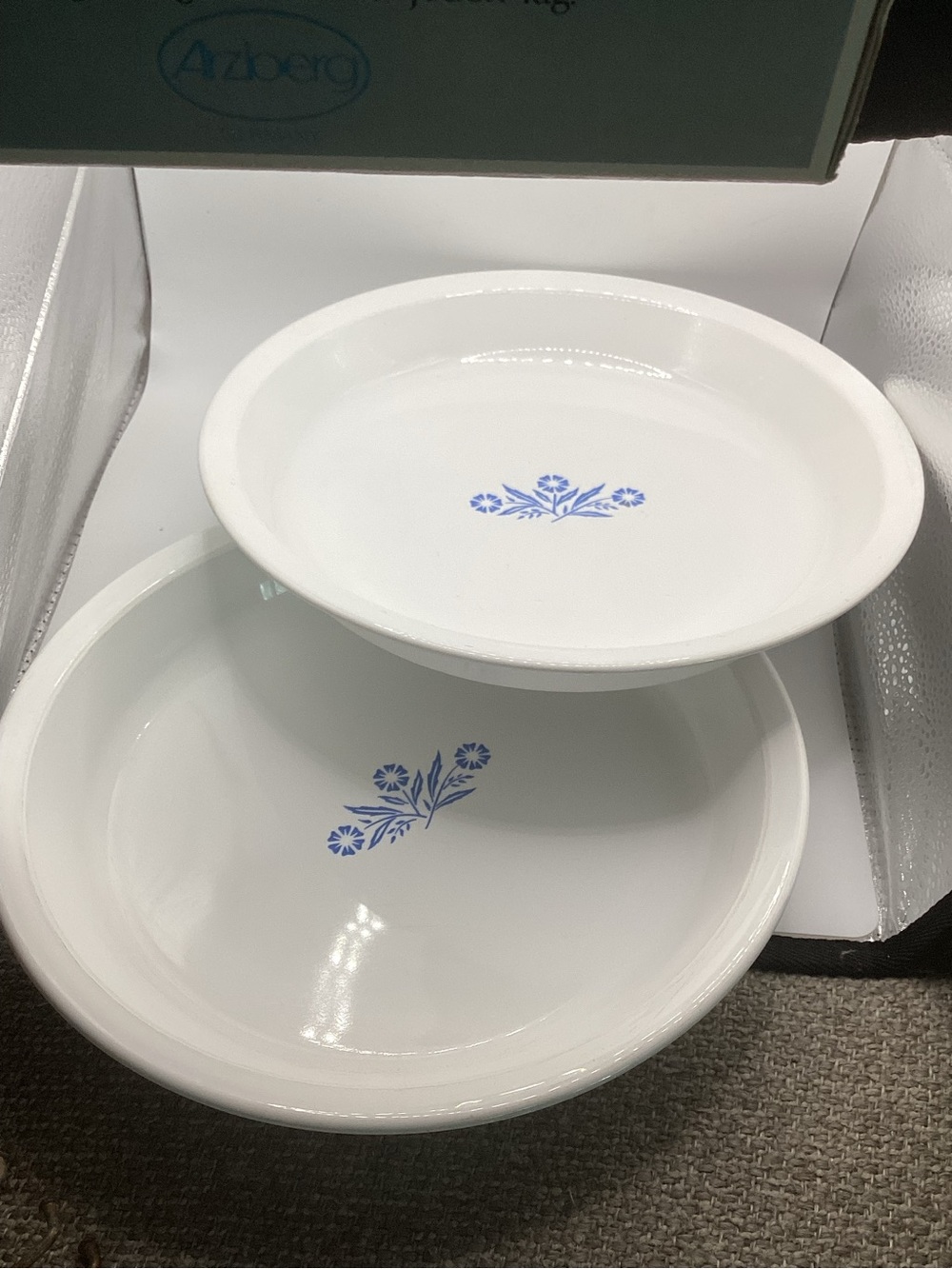 Corningware White Pie Plates Pans with Blue Cornflower Design